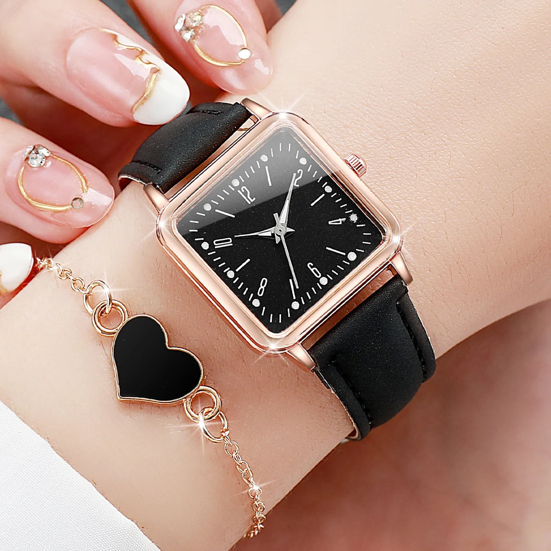 Women's Quartz Leather Strap Watch